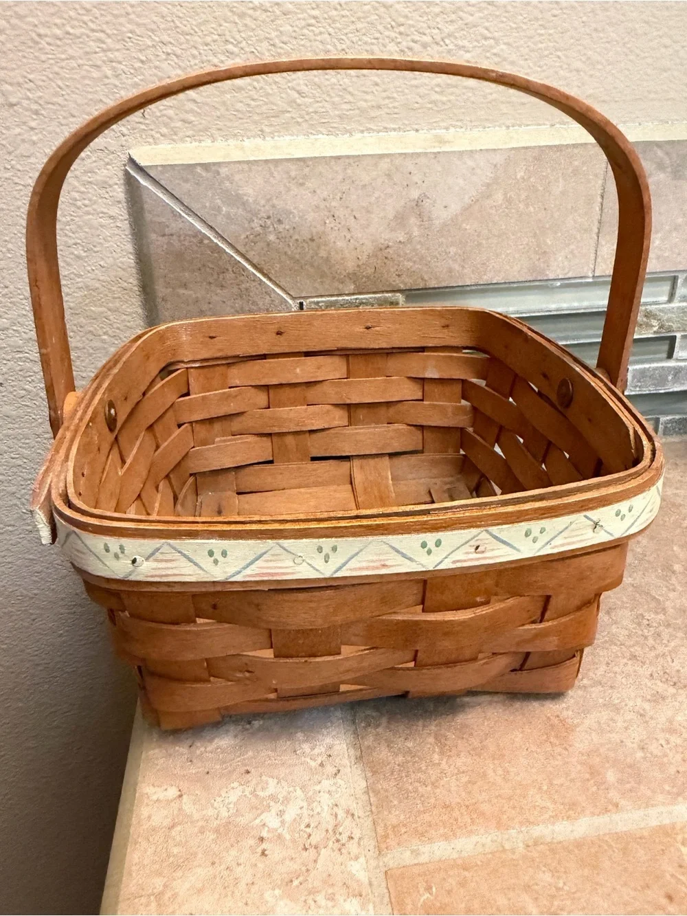 RARE VTG 1990 LONGABERGER Painted Trim Berry Basket Signed Summer Bale Handle